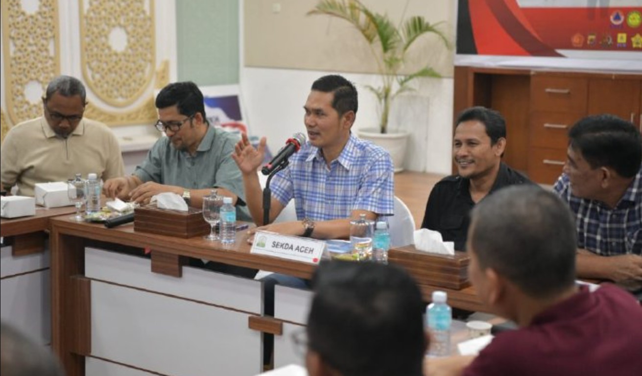 Pemprov Aceh Fokuskan Relawan ASN Tahap Dua Bersih-bersih Sekolah di Aceh Tamiang