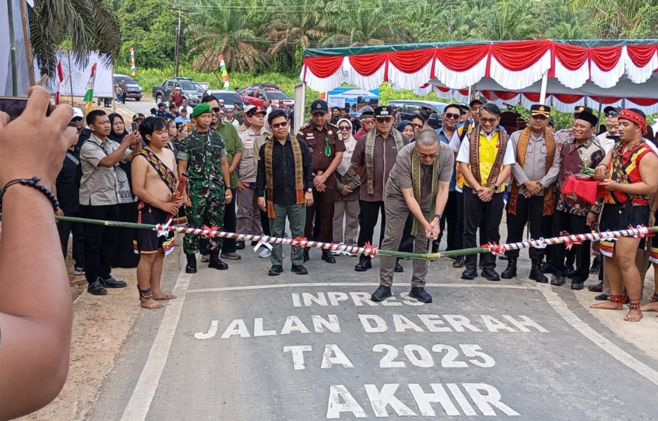 Tuai Keharuan, Jalan Sapah-Sepadak Kini Mulus Usai 38 Tahuan Penantian