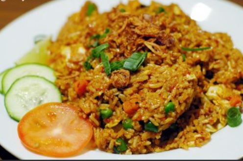Kuliner : Lebih Enak dari Restoran: Resep Nasi Goreng Kampung Rumahan dengan Cita Rasa Nostalgia