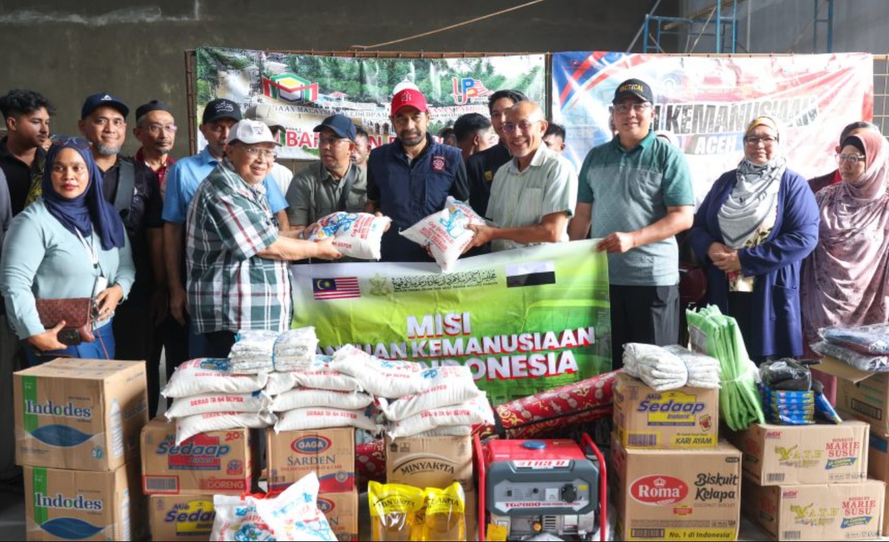 Malaysia Lagi! Mualem Terima Bantuan Sembako untuk Korban Bencana Aceh