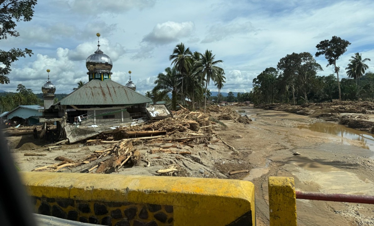 Tumpukan Kayu Gelondongan Menghambat Pencarian Korban Bencana di Aceh Utara, Mualem Bilang Begini