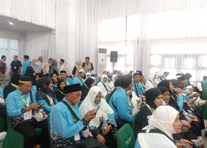 Imigrasi Aceh Kebut Verifikasi Dokumen 5.500 Calon Jemaah Haji di Bandara SIM