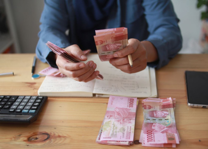 Baru Mulai Atur Keuangan? Ini Tips Dasar Mengelola Uang agar Lebih Terkontrol