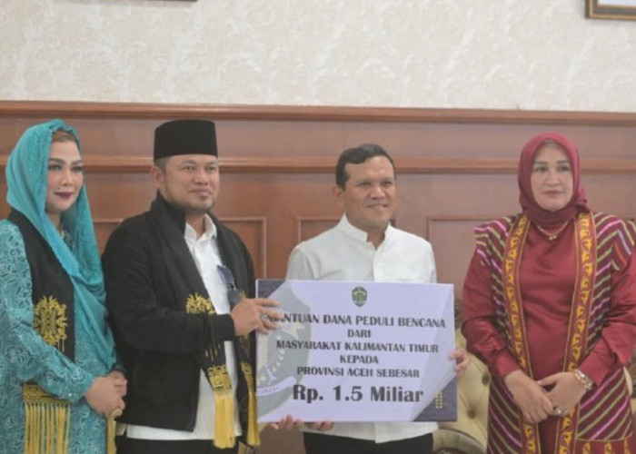 Wagub Aceh Terima Bantuan Bencana Rp1,5 Miliar dari Gubenur Kaltim