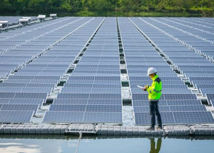 Prabowo Gaspol PLTS 100 GWp, Investasi Tembus Rp1.140 Triliun