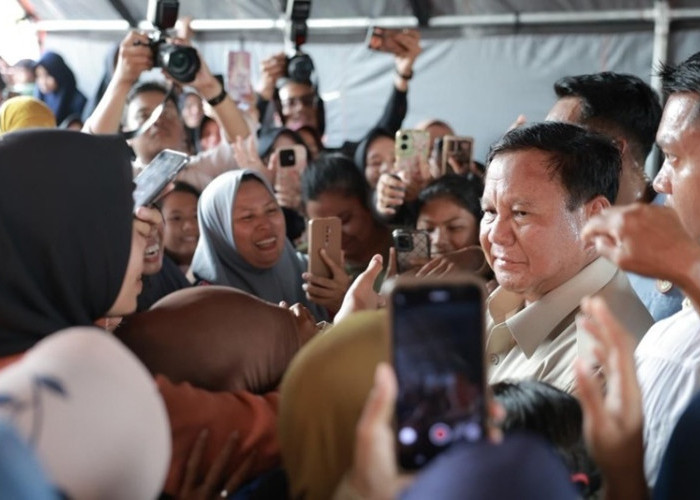 Di Hadapan Korban Bencana Sumatera, Prabowo Janjikan Percepatan Infrastruktur
