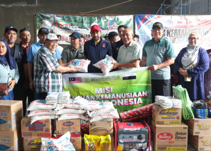 Malaysia Lagi! Mualem Terima Bantuan Sembako untuk Korban Bencana Aceh