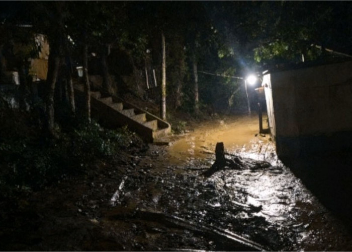 Banjir di Aceh Gayo Disebabkan Sungai Air Kulit Meluap, SMAN 1 Pining Hingga Pemukiman Terendam Lumpur