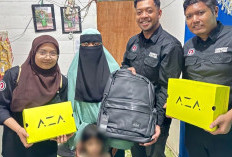 AZA x Disway Group Kirim Sepatu dan Tas untuk Adik-adik Almarhum Mandala, Keluarga: Ini Sangat Berguna